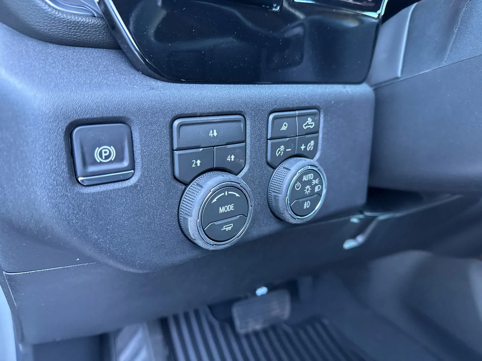 New 2026 Sterling Gray Metallic Chevrolet LT image 18