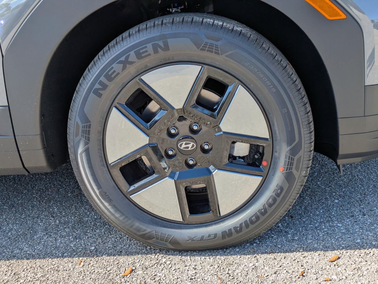 New 2026 Hampton Gray Hyundai SE image 11