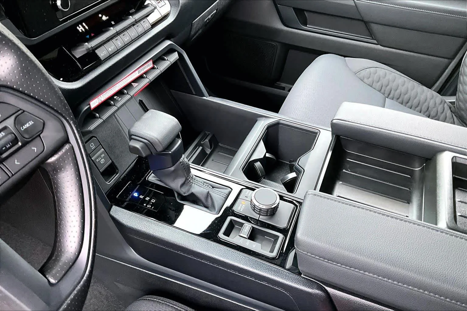 2026 Toyota Tundra SR5 - Photo 7