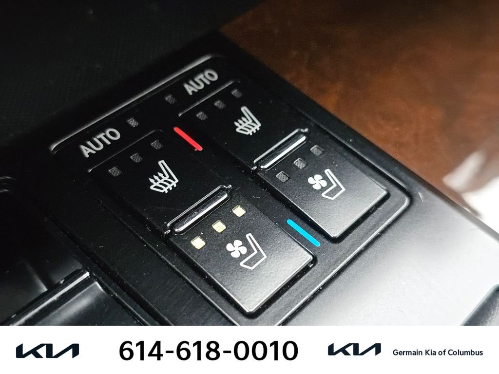 Used 2018  Lexus 350 image 32