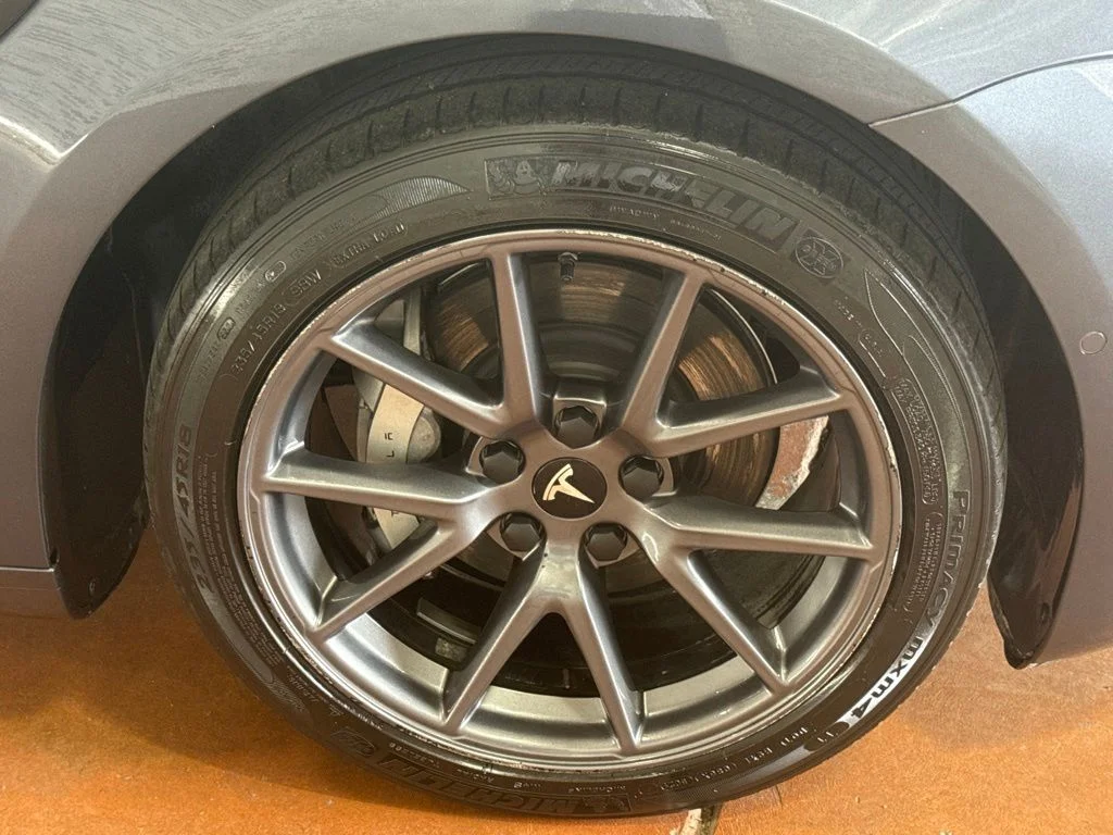 Used 2022 Midnight Silver Metallic Tesla Long Range image 10
