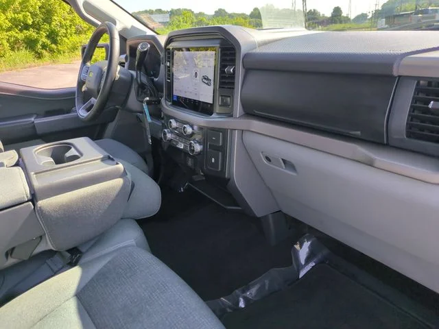 Used 2025 White Ford XLT image 32