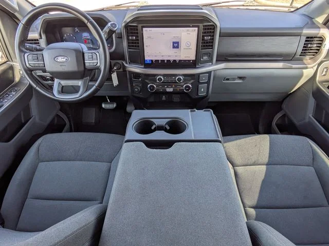 Certified Used 2025 Oxford White Ford XLT image 15