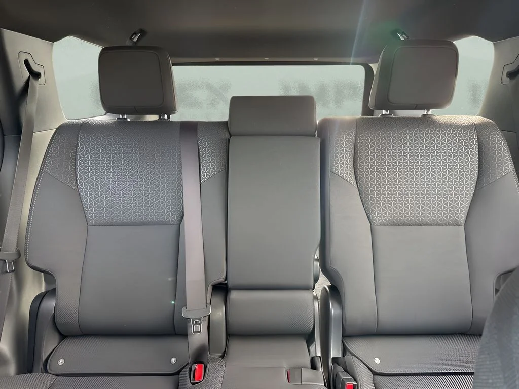 Used 2025  Toyota SR5 image 11