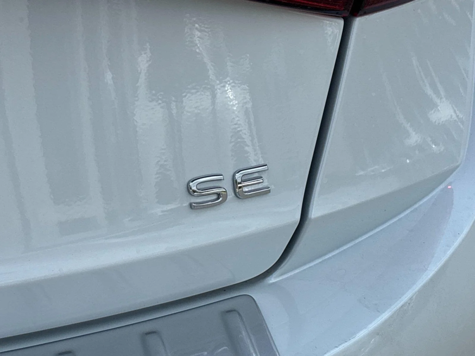 New 2026 Opal White Pearl Volkswagen SE image 11