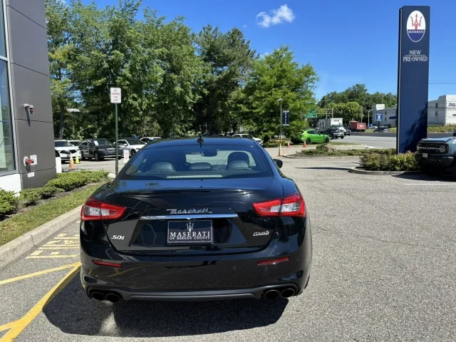 Used 2018 Nero Maserati S Q4 / NERO ~ NERO / CLEAN CARFAX !!! image 5