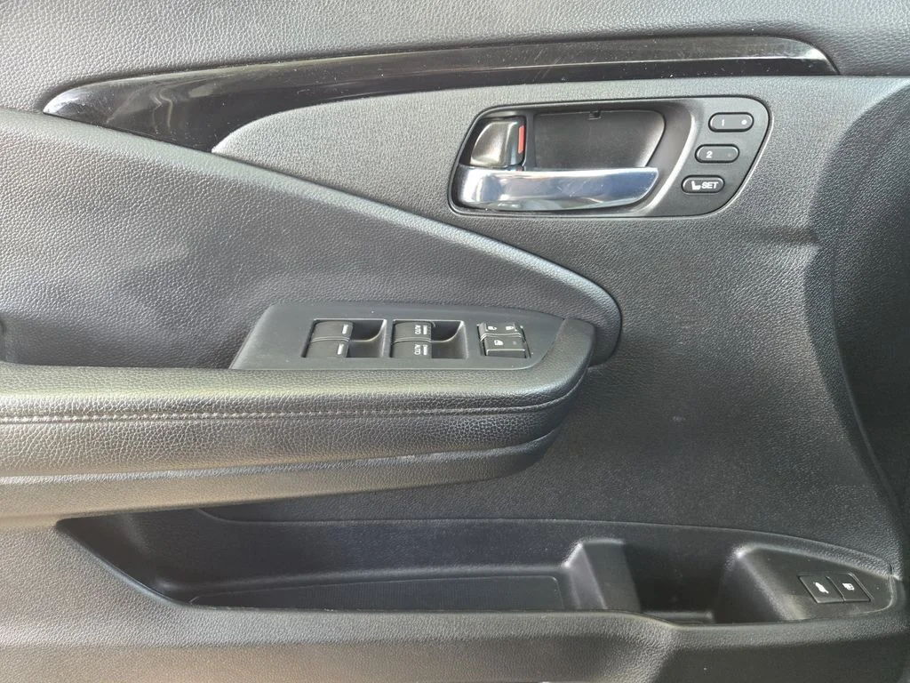2021 Honda Pilot Touring - Photo 17