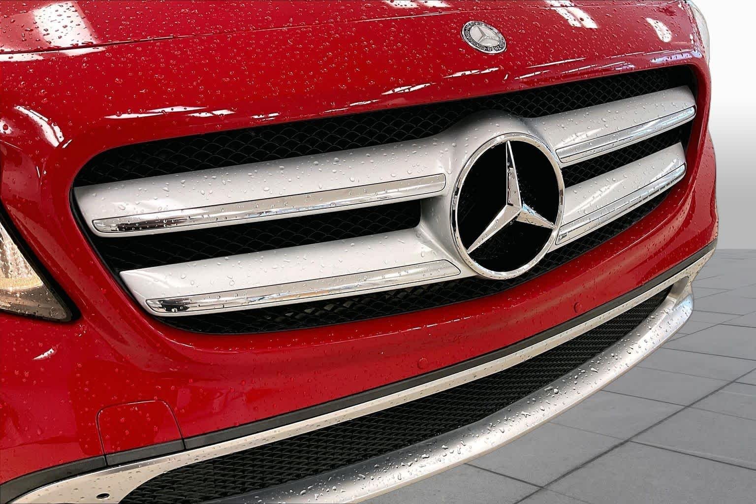Used 2015 Jupiter Red Mercedes-Benz GLA 250 image 28