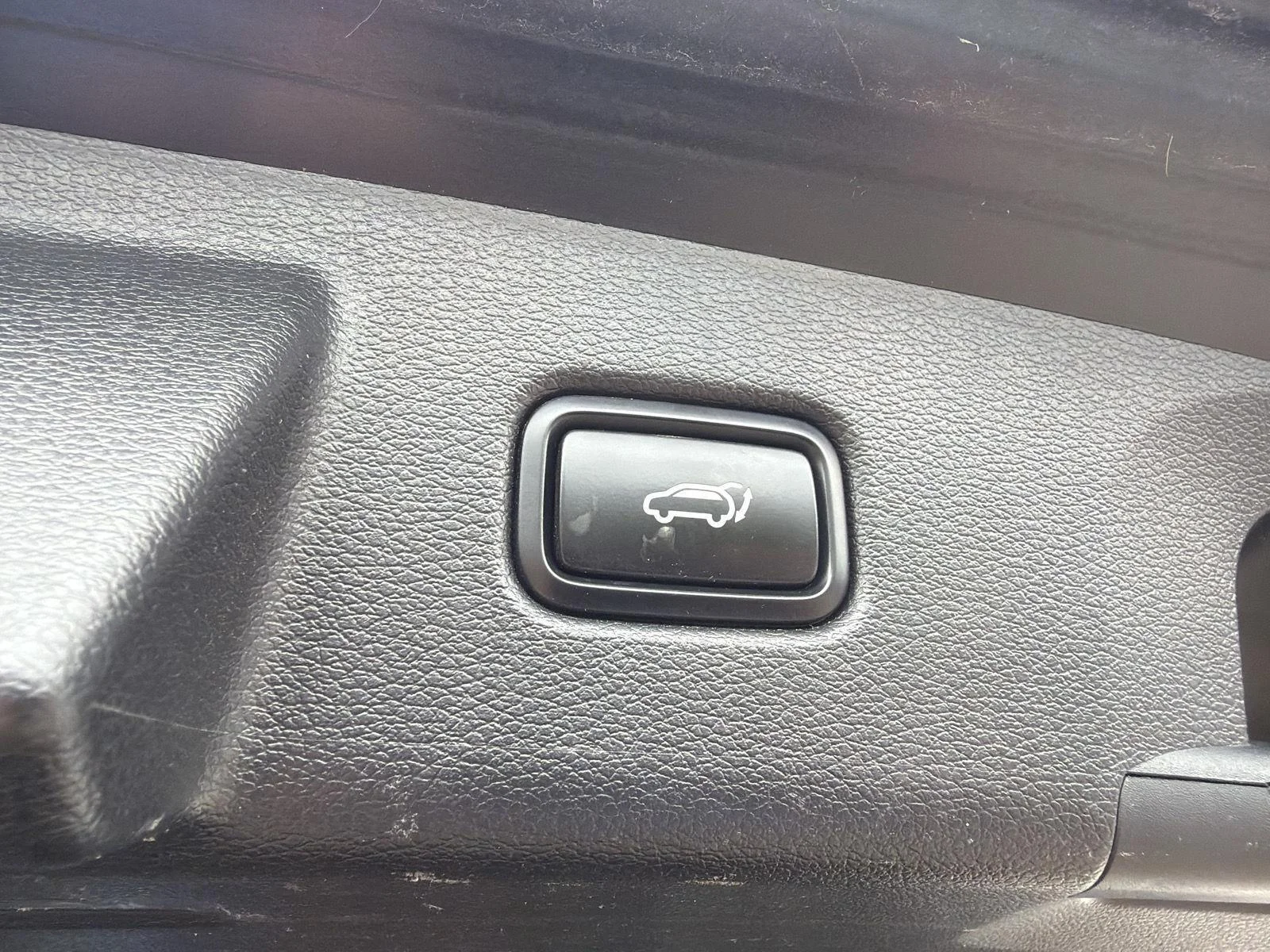 Used 2020 Ebony Black Kia EX image 48