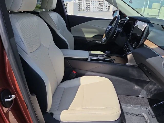 Used 2025 Brown Lexus 350h Premium Plus image 25