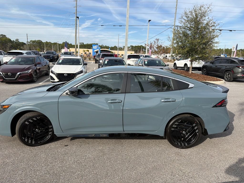 New 2026 Nissan Sentra SR 4D Sedan