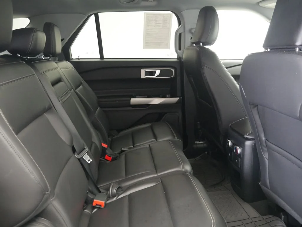 Used 2021 White Metallic Ford XLT image 28