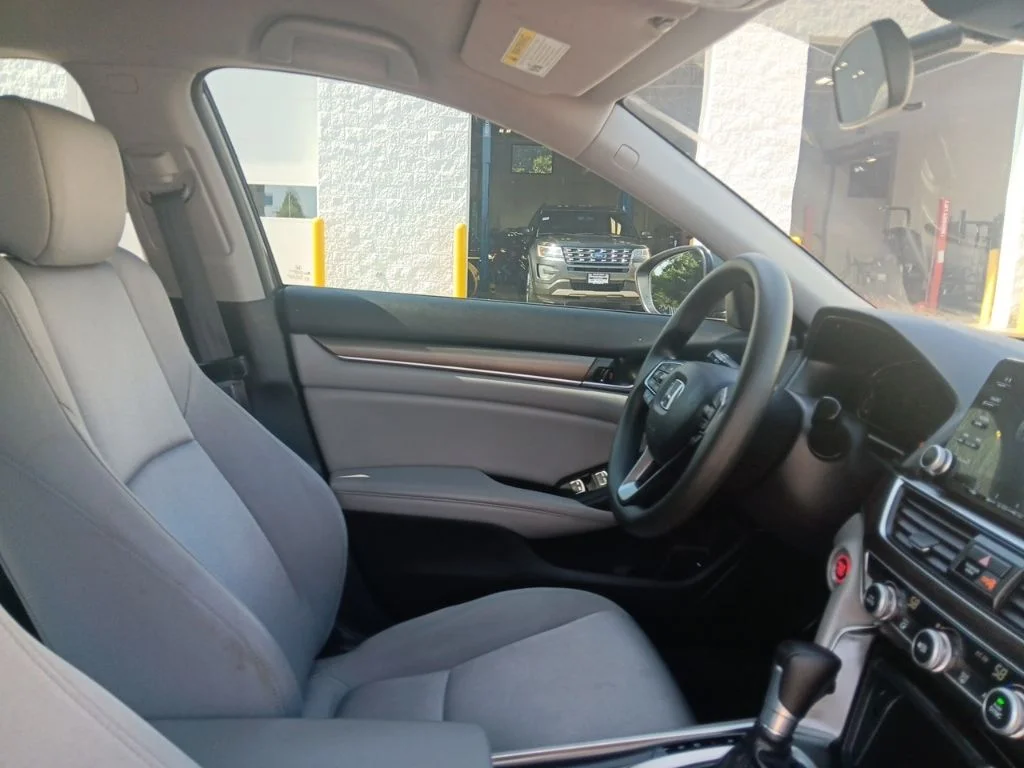 Used 2019 Modern Steel Metallic Honda LX image 34