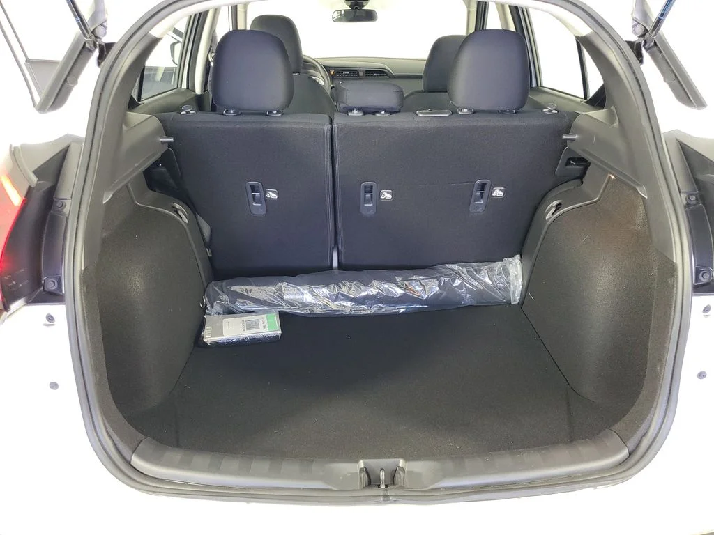 2025 Nissan KICKS PLAY Base - Photo 31