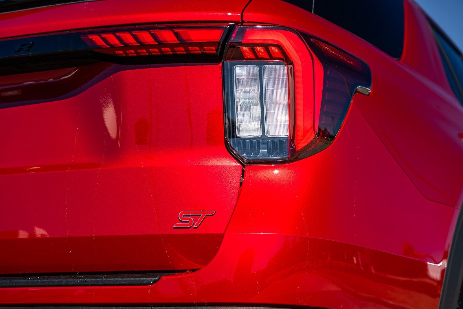 New 2026 Rapid Red Metallic Tinted Clearcoat Ford ST image 10