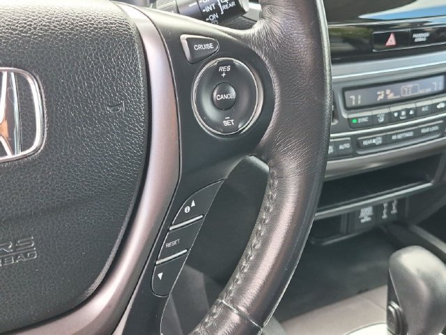 2017 Honda Pilot EX-L - Photo 15