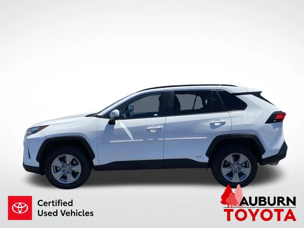 Certified Used 2024 Ice Cap Toyota LE image 5