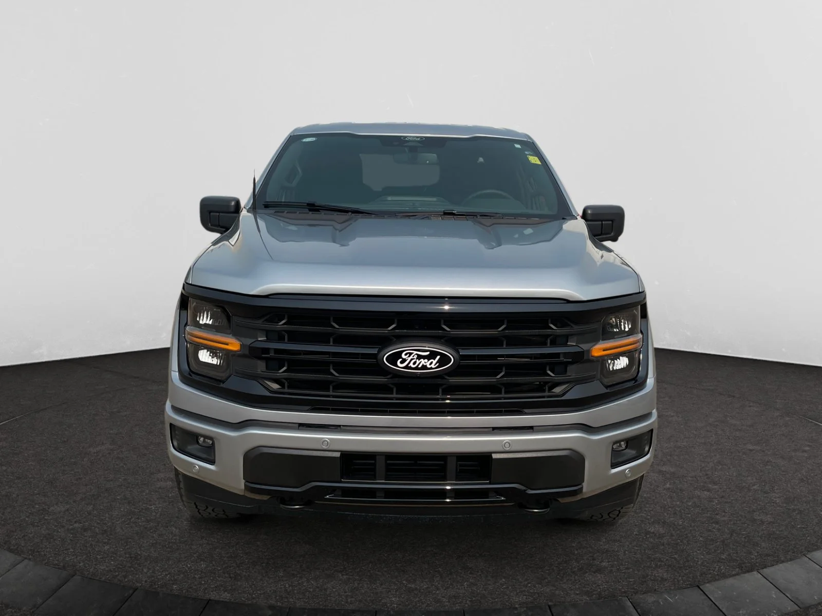New 2026 Iconic Silver Metallic Ford XLT image 8
