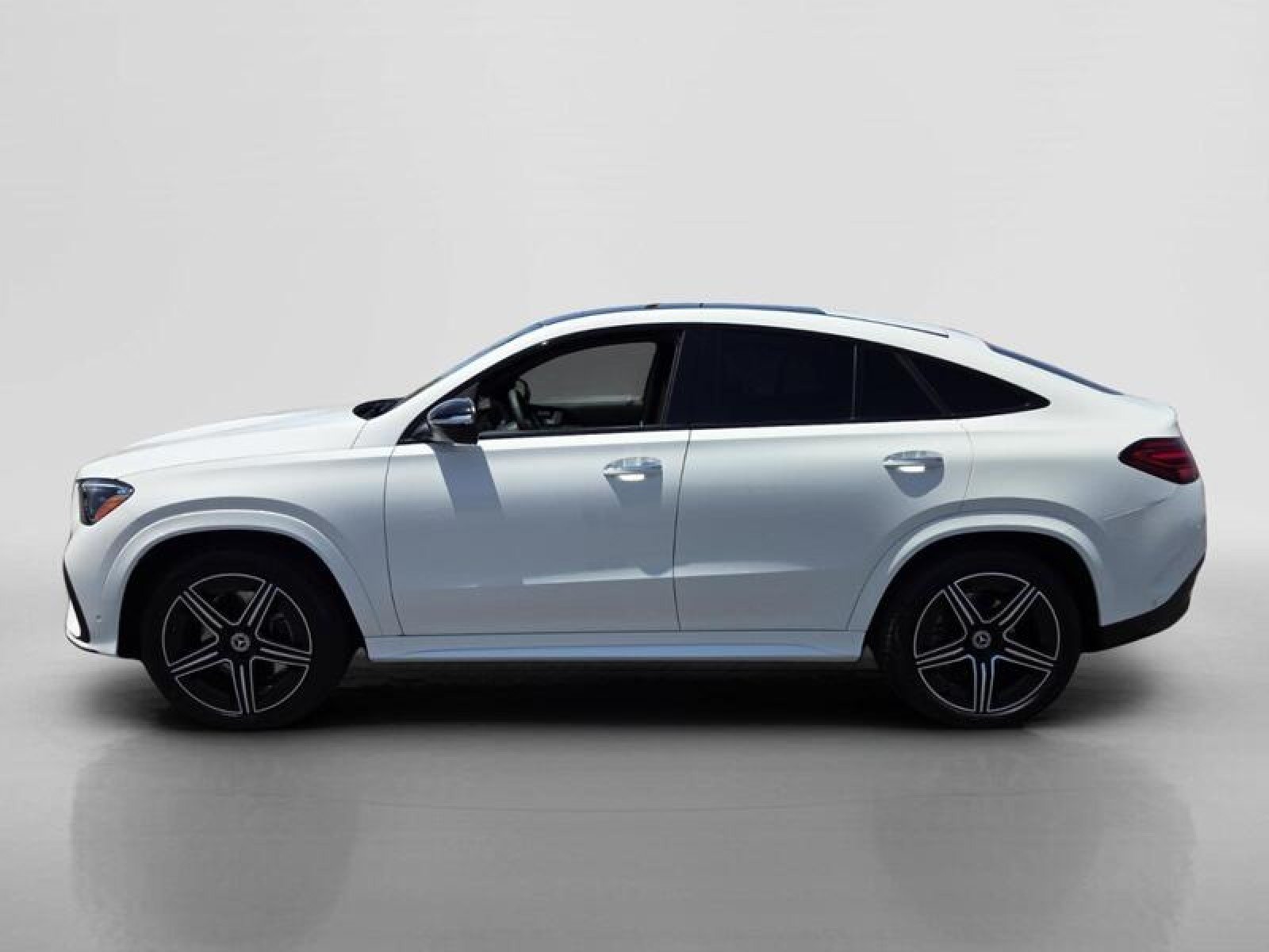 New 2026 Polar White Mercedes-Benz GLE 450 4MATIC® Coupe image 2