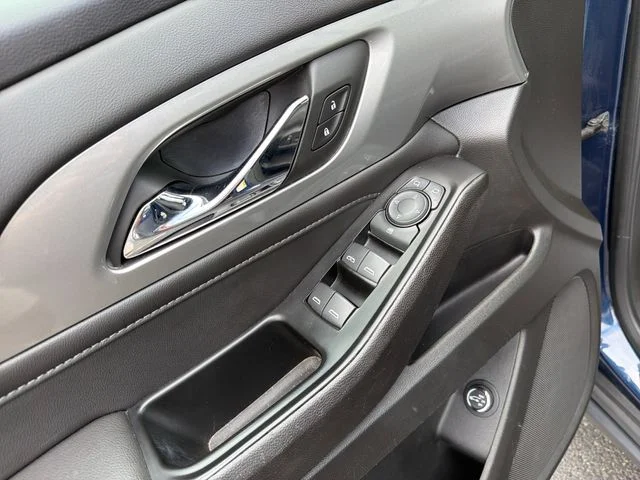 Used 2023 Blue Chevrolet LT image 18