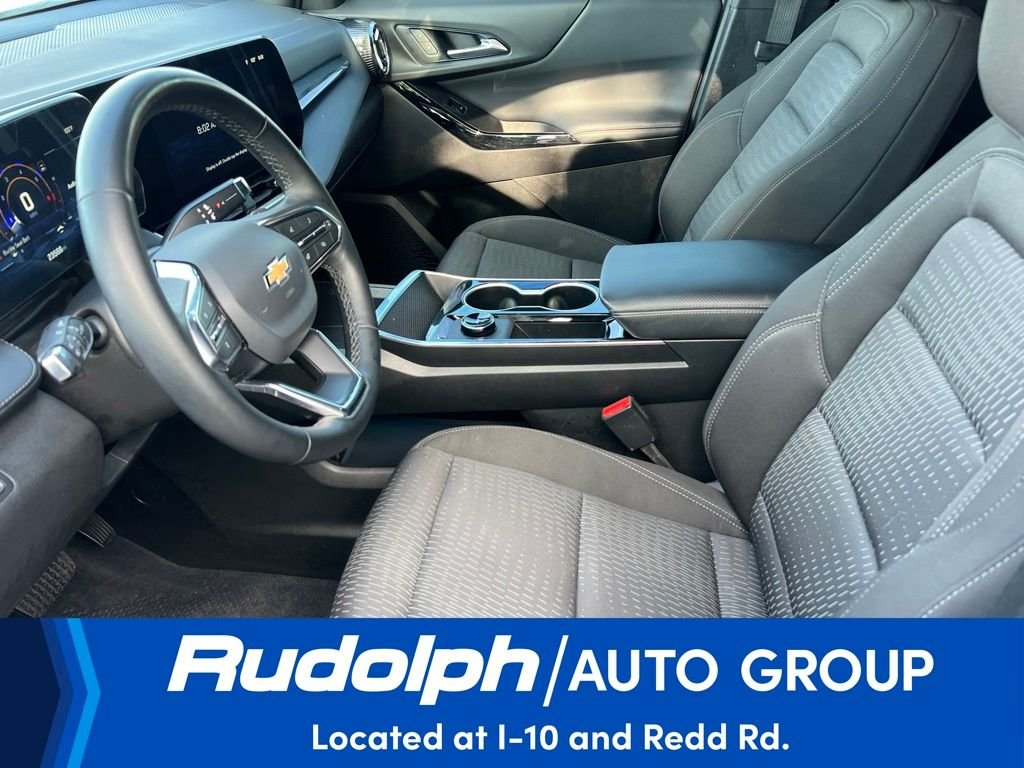 Used 2026 White Chevrolet LT image 17