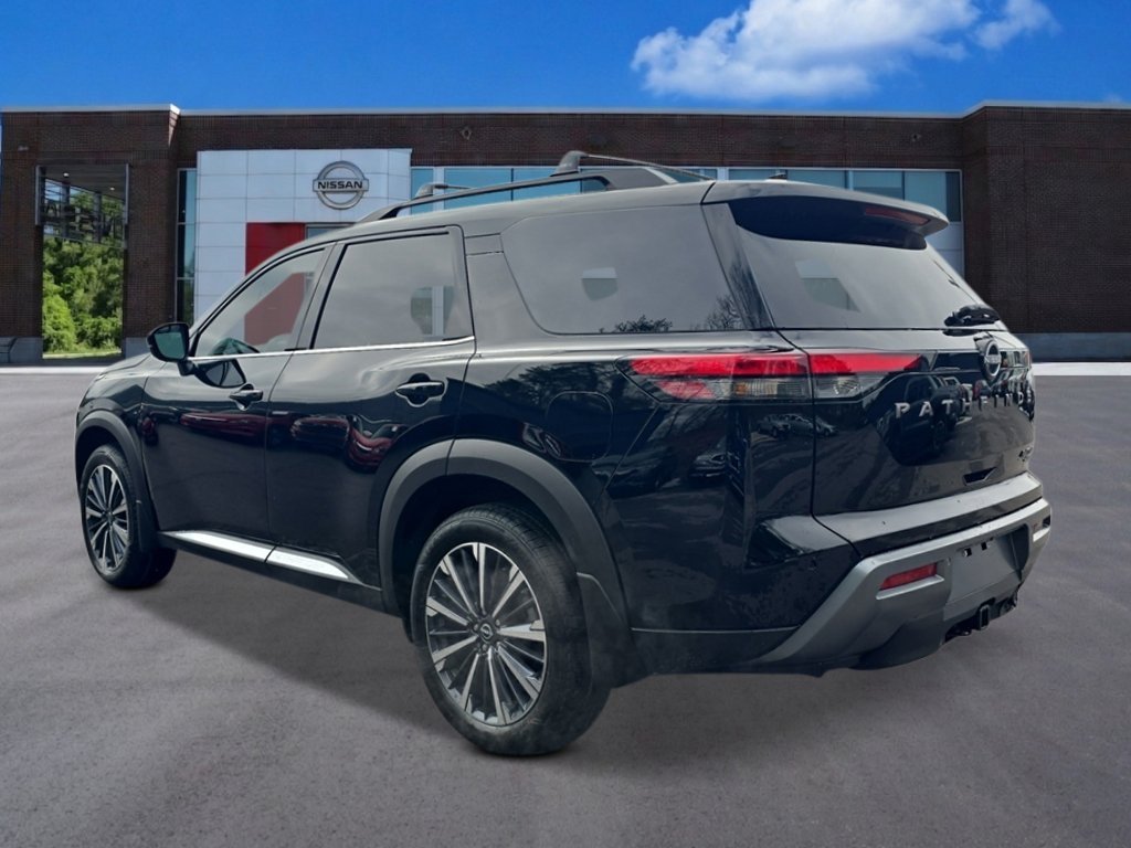 New 2026 Super Black Nissan Platinum image 3