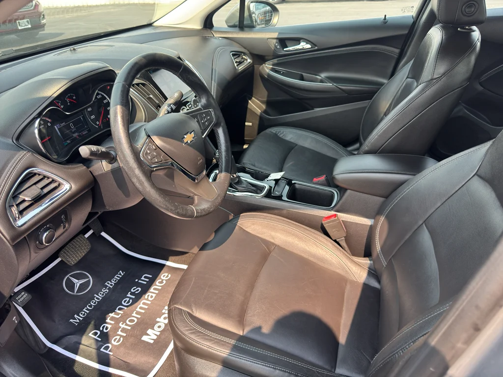 Used 2018 PEPPERDUST METALLIC Chevrolet LT image 5