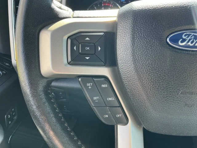 Used 2020 Oxford White Ford Lariat image 20