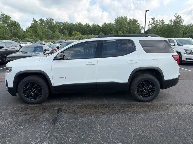 Used 2023 White GMC AT4 image 15