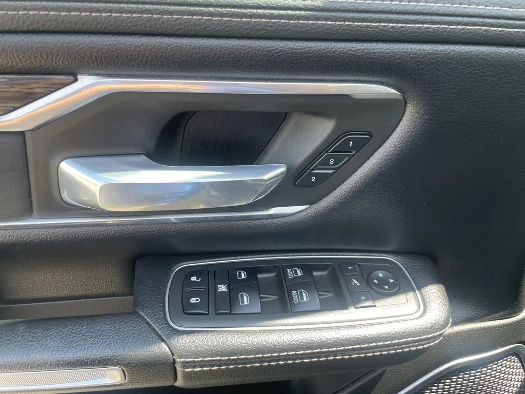 Used 2020 Maximum Steel Metallic Clearcoat Ram Laramie image 16
