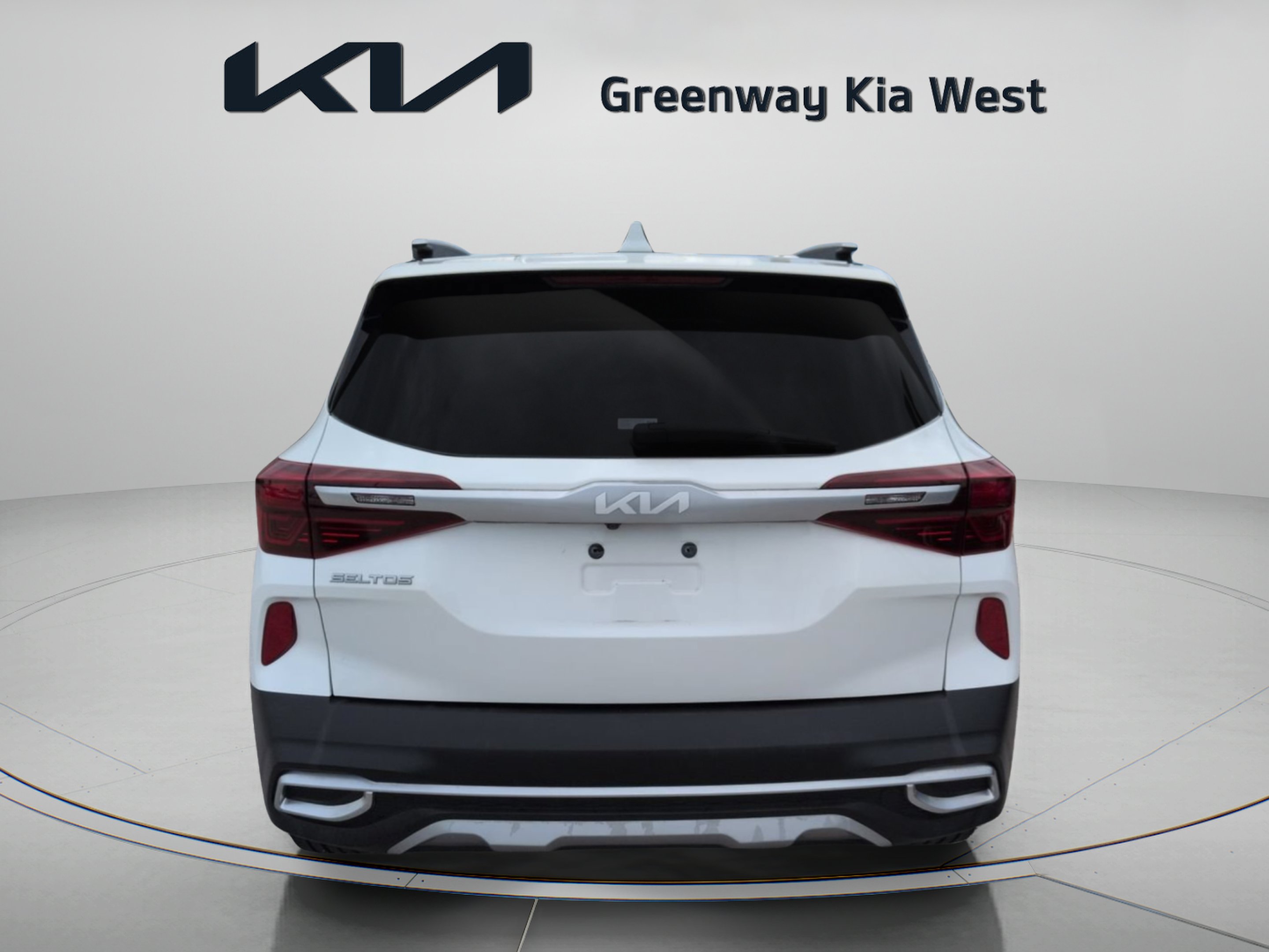 Certified Used 2022 Snow White Pearl Kia S image 7