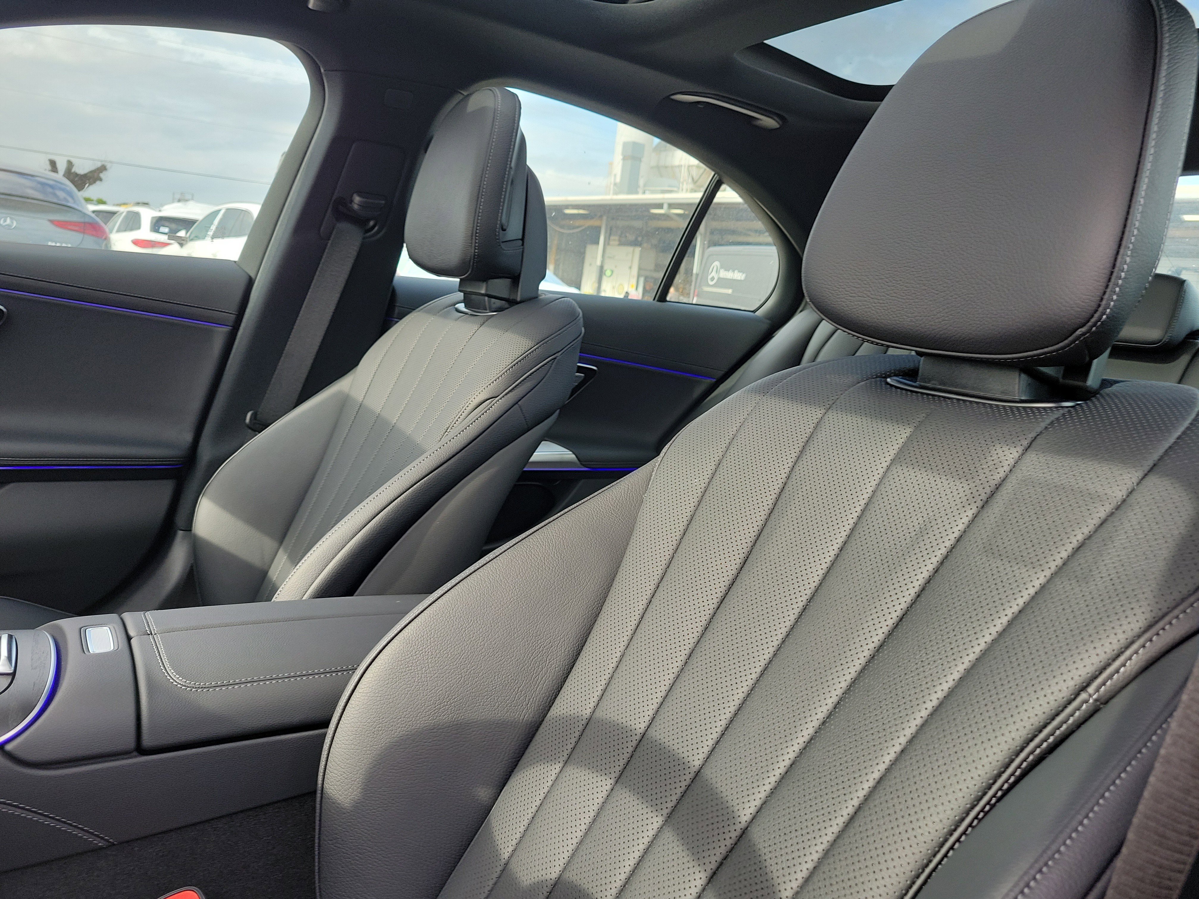 2026 Mercedes-Benz E-Class E350 - Photo 50