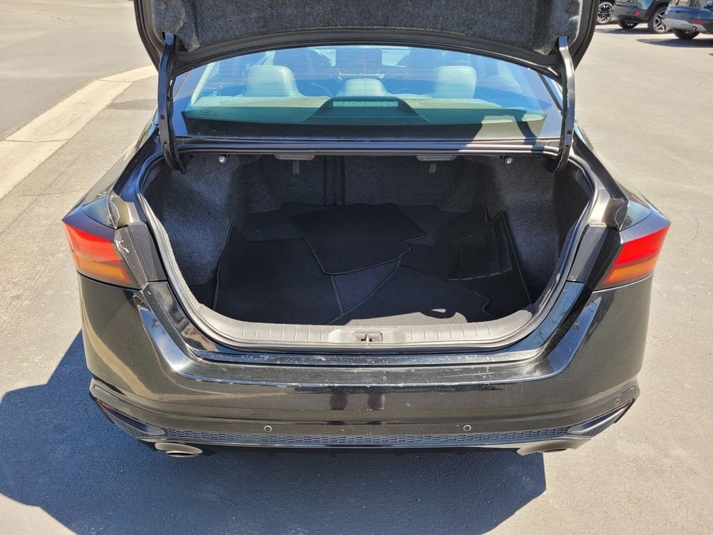 Used 2023 Black Nissan 2.5 SL image 10