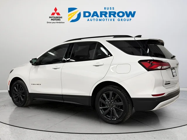 Used 2022 White Chevrolet RS image 3