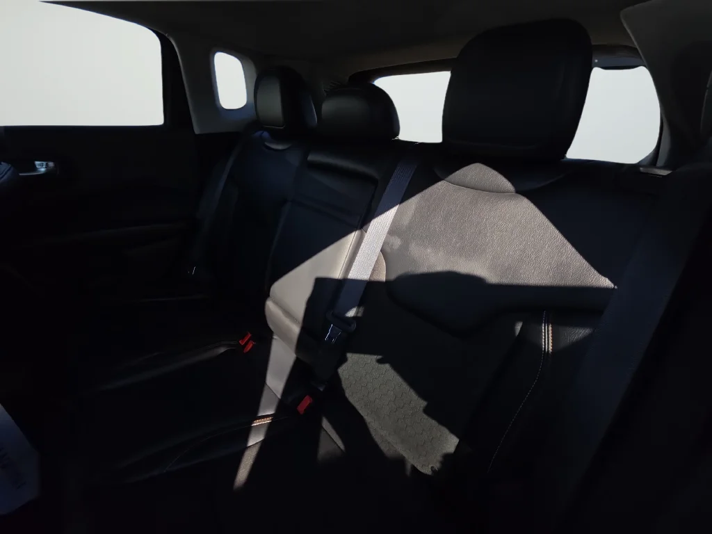 Used 2017 Black Jeep Latitude image 28