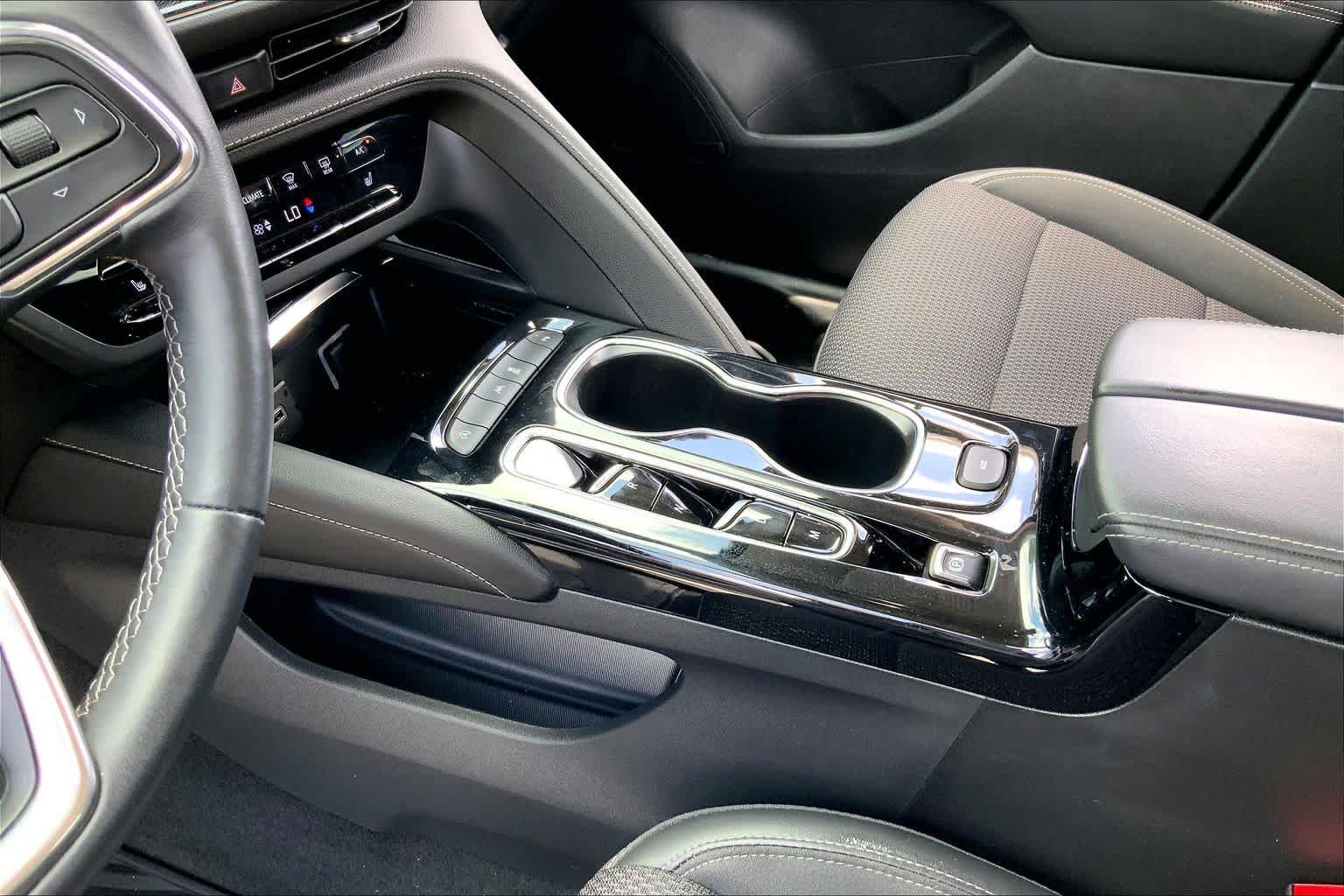 Used 2022 Satin Steel Metallic Buick Preferred image 17