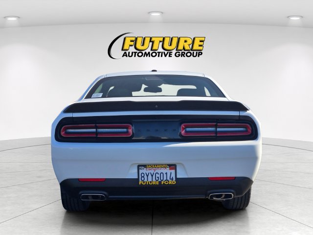 Used 2021 White Dodge SXT image 5