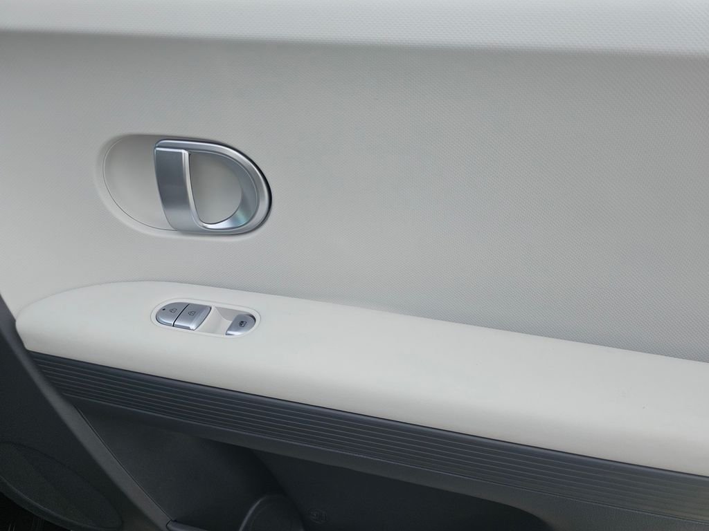 2024 Hyundai IONIQ 5 SEL - Photo 12