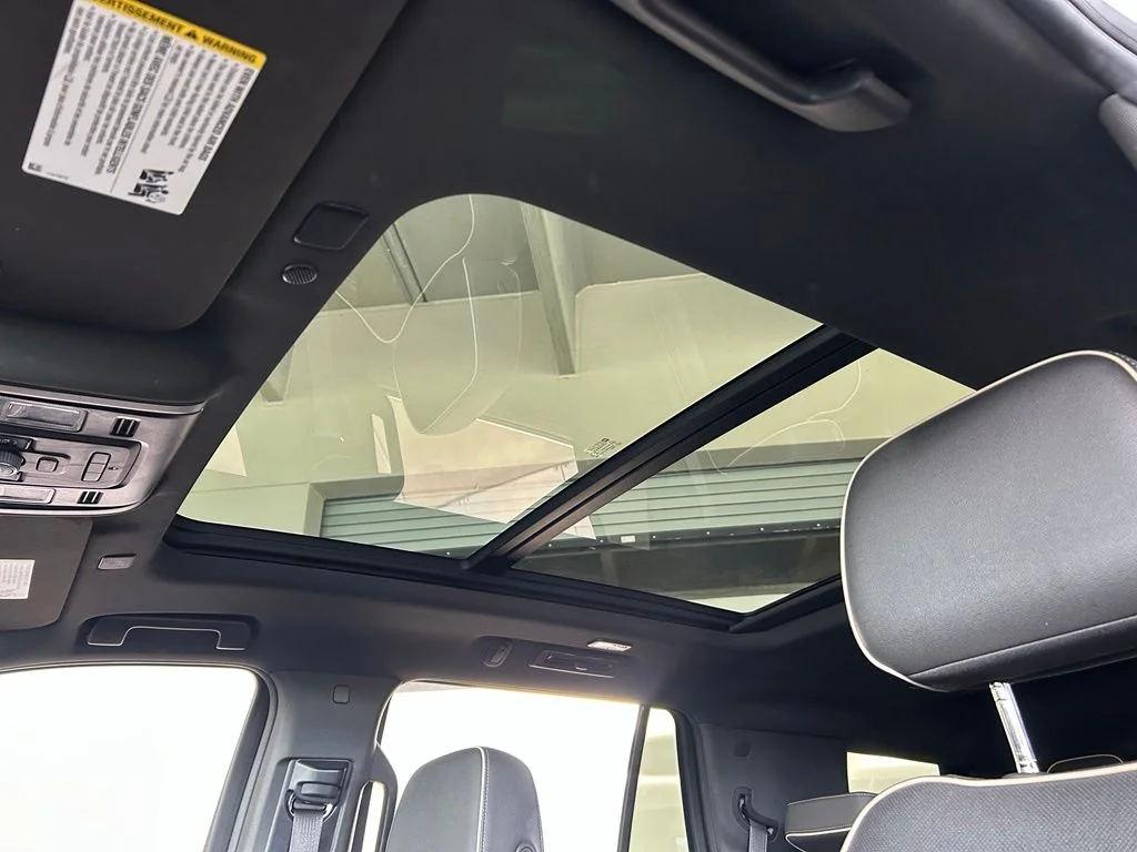 Used 2022 Summit White Chevrolet Premier image 17