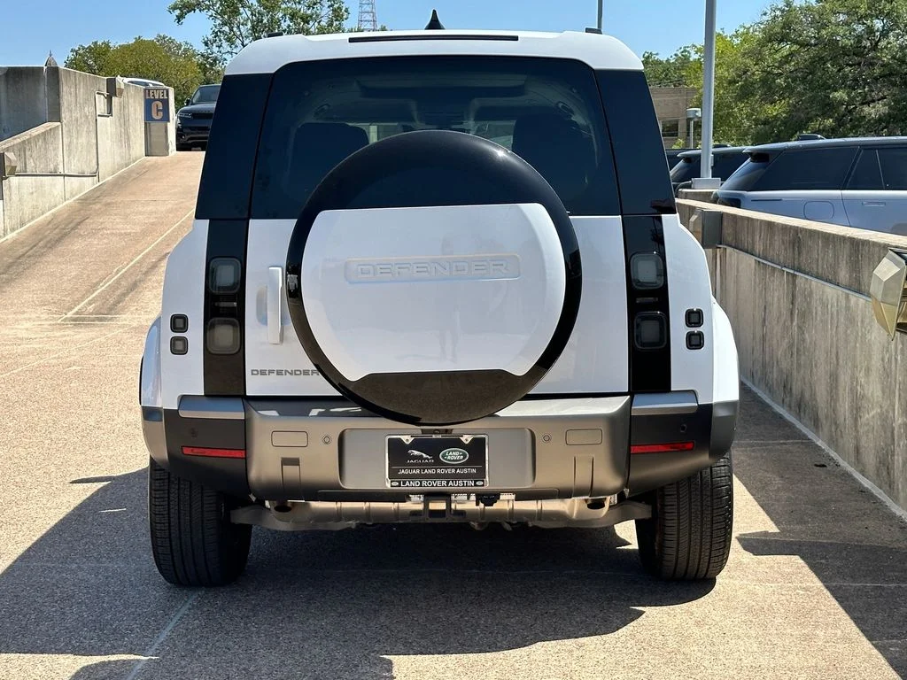 Certified Used 2026 Fuji White Land Rover S image 8