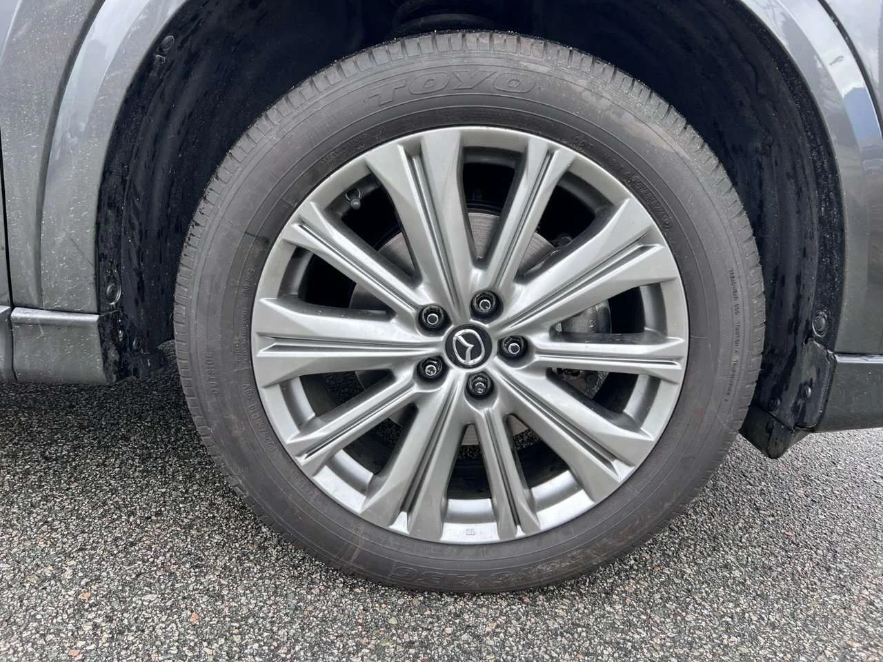Used 2023  Mazda Signature image 4