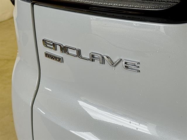 New 2026 Iridescent White Tricoat Buick Avenir image 32