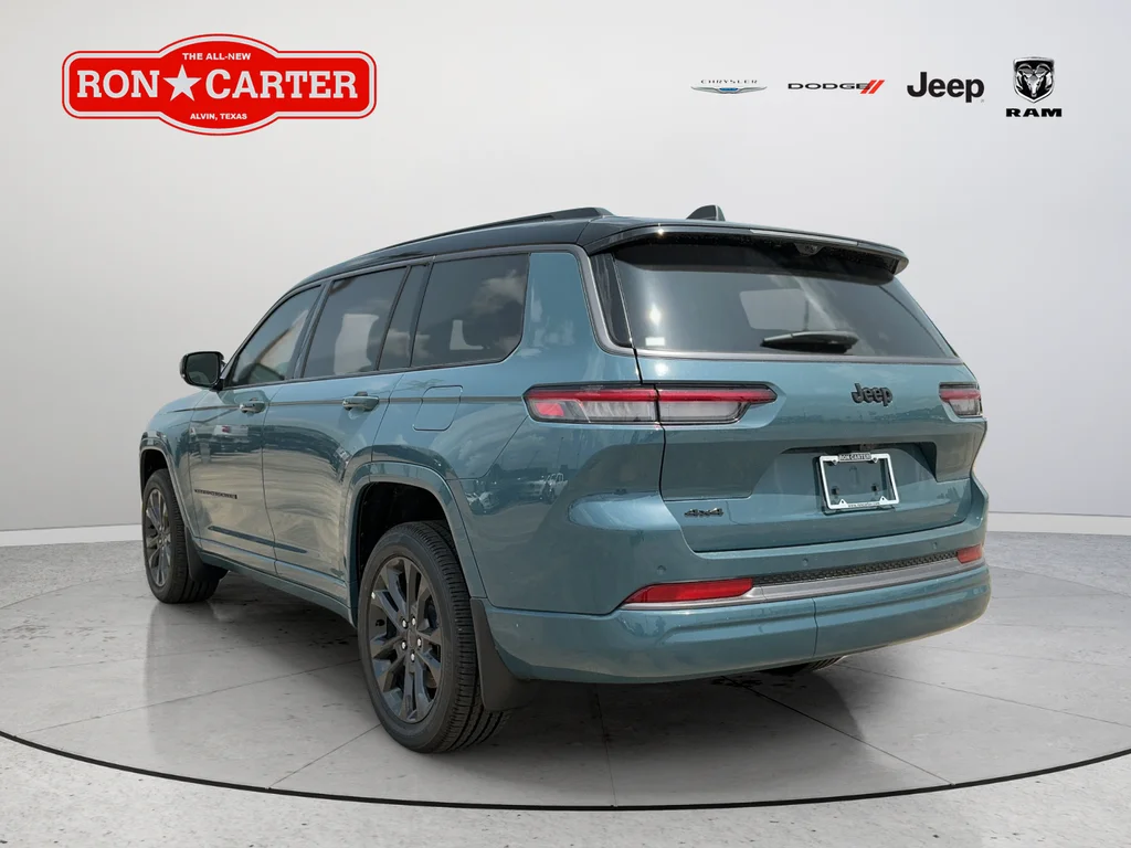 New 2026 Steel Blue Jeep Limited Reserve image 4
