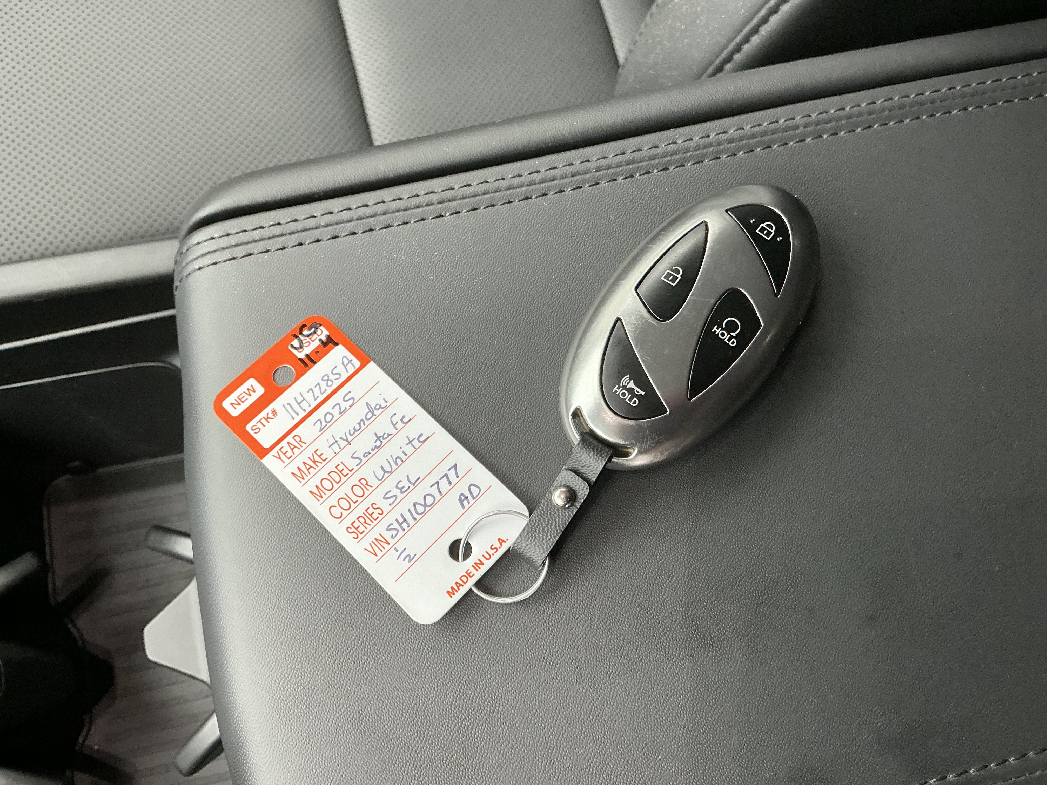 Used 2025 Serenity White Hyundai SEL image 8