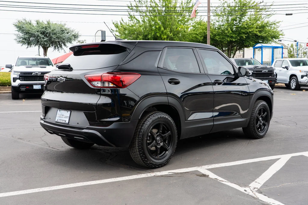 Used 2021 MOSAIC BLACK METALLIC Chevrolet LS image 4