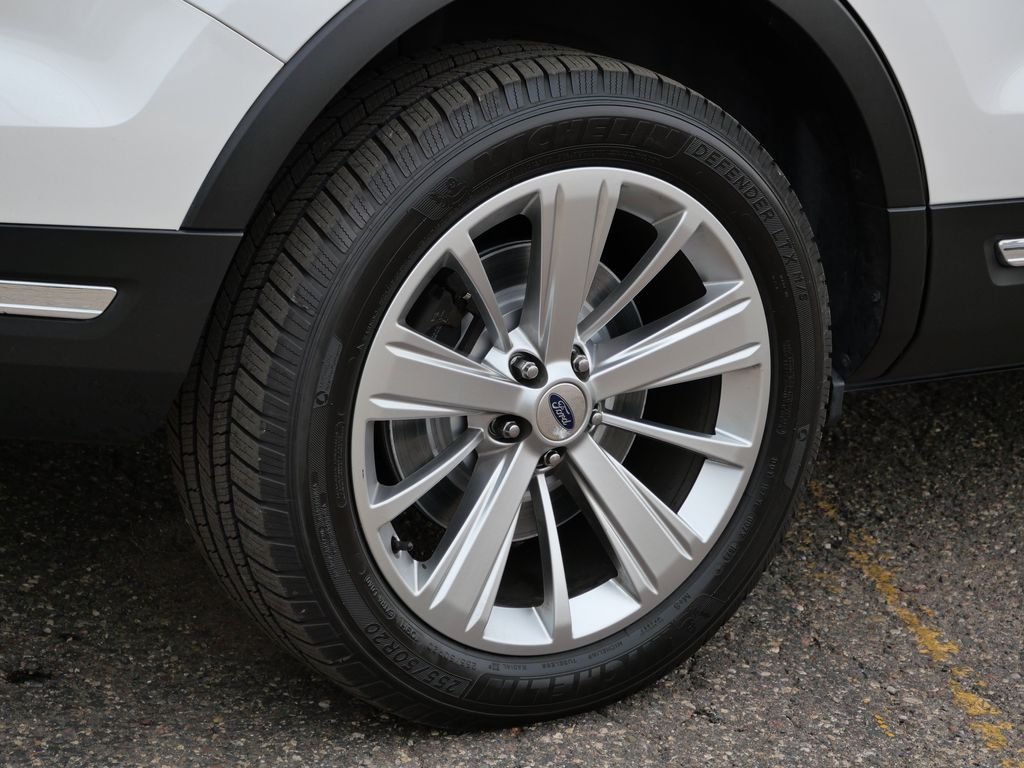 Certified Used 2019 White Ford Limited image 7