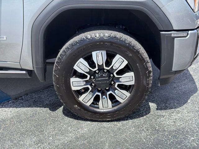 Used 2025 Sterling Metallic GMC Denali image 10