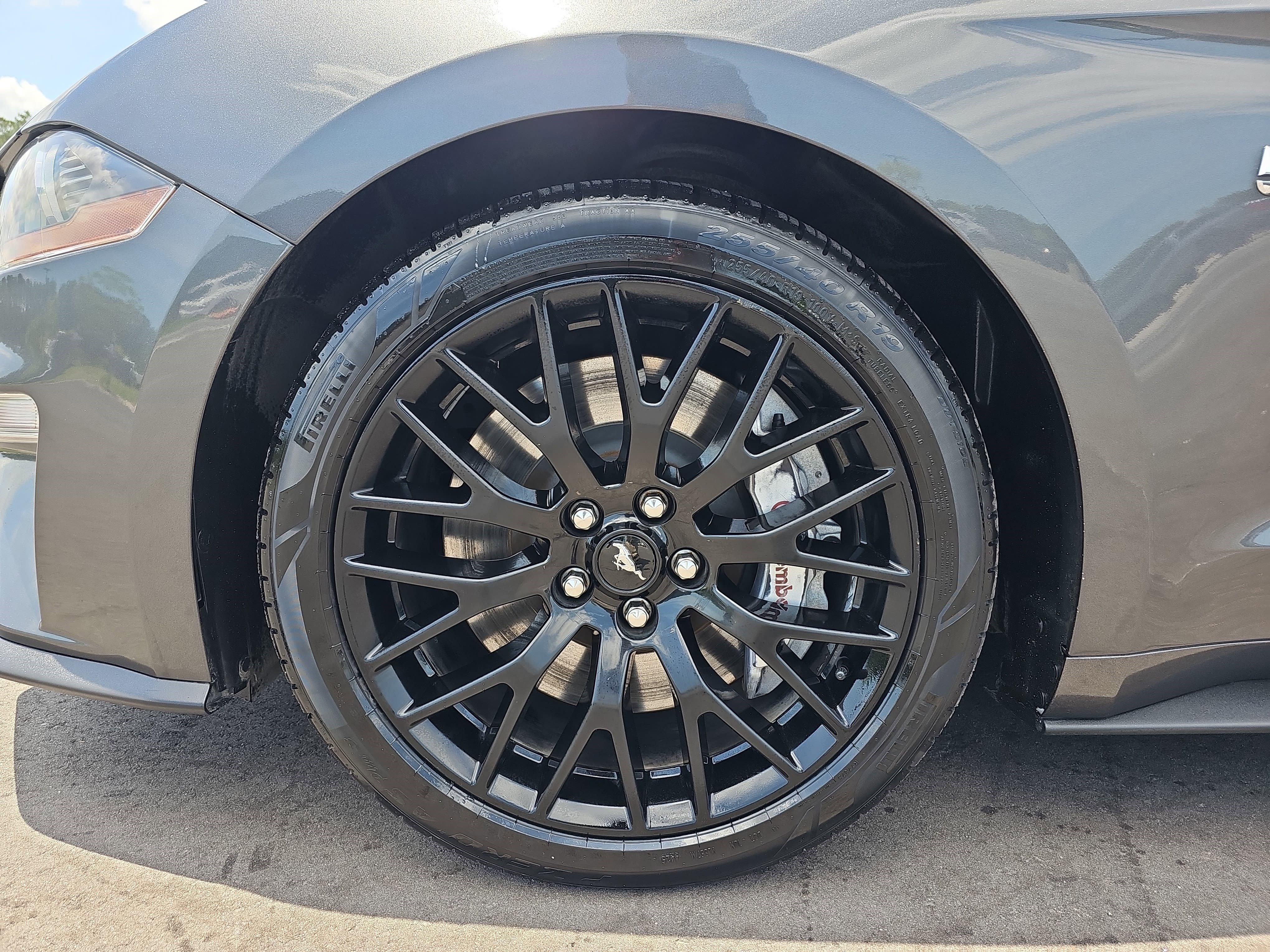 Used 2020 Magnetic Ford GT Premium image 26