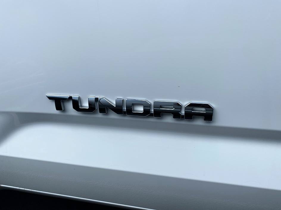 Used 2024 Ice Cap Toyota SR5 image 25