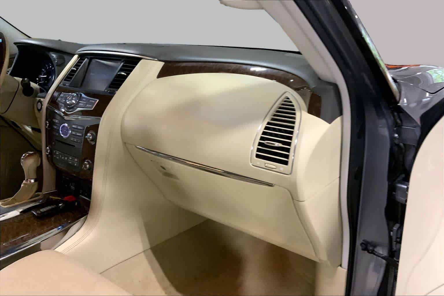 Used 2015 Graphite Shadow INFINITI  image 18